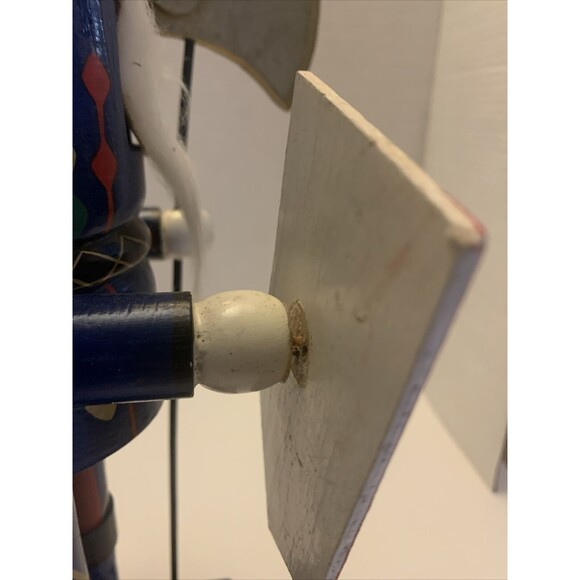 VINTAGE KINGSBRIDGE Hand Painted Deluxe Euro Style Wooden Nutcracker 20" - Picture 10 of 12